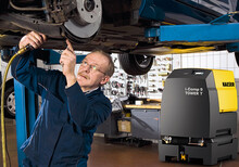 Compresor de pistón i.Comp 9 Tower T - perfecto para talleres automotrices.